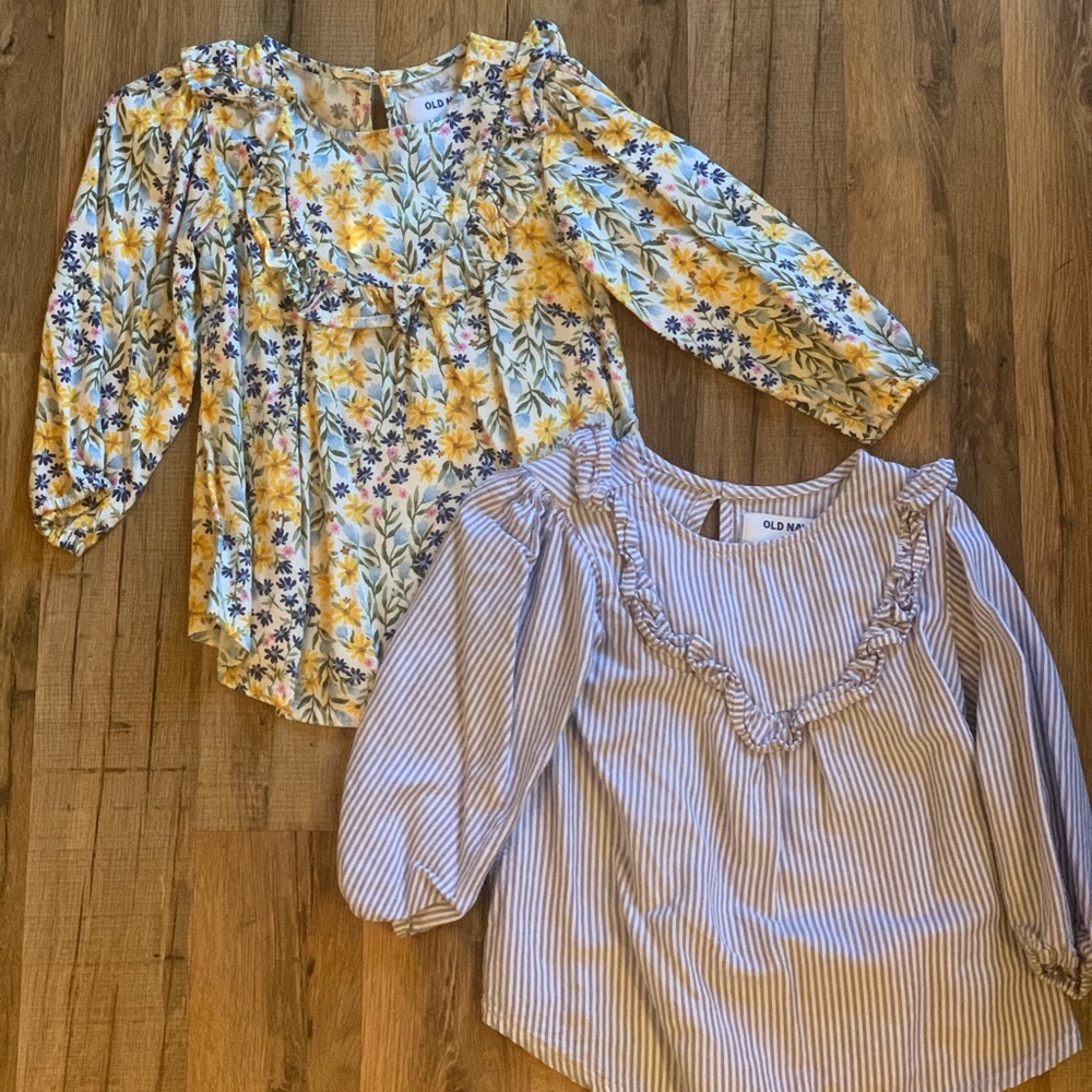 2 2T old navy tops
